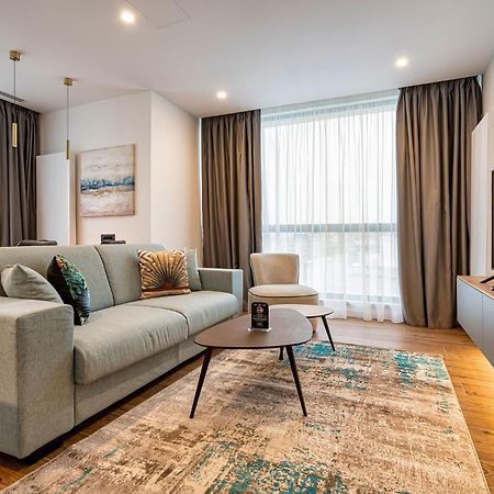 Novos Aparthotel Bukares Bagian luar foto
